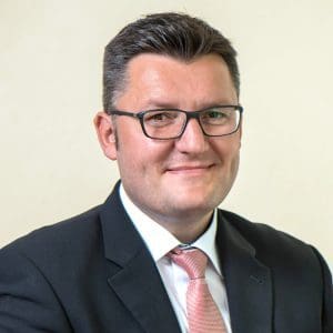 Dipl.-Jur. Sascha Koch - Wirtschaftsprüfer / Steuerberater / Rechtsanwalt Prokurist / Kommanditist Dipl.-Jur. Sascha Koch - Wirtschaftsprüfer / Steuerberater / Rechtsanwalt Prokurist / Kommanditist